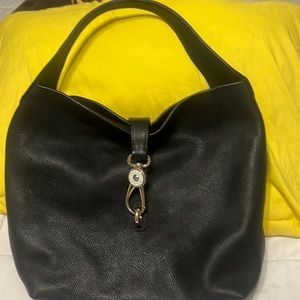 NWT DOONEY & BOURKE BLACK HOOK & CLASP BAG